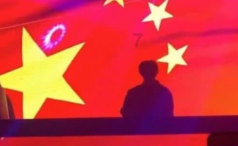 云来山更佳,云去山如画,山因云晦明,云共山高下。我爱山无价,云山也爱咱