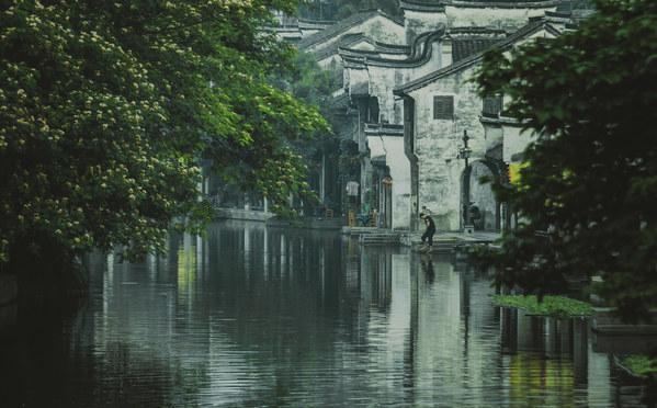 甜美公主的绚丽装扮