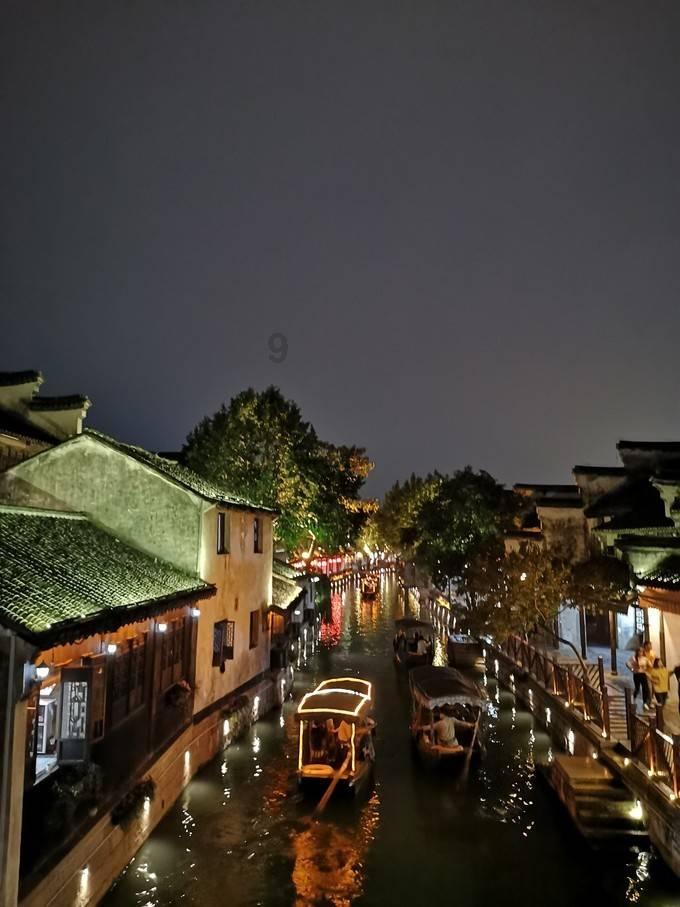 你在无助的时候会首先想到谁？